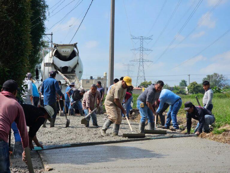 Imagen: Mejoran vialidades en Tepeji con obras de concreto hidráulico para transformar calles de comunidades