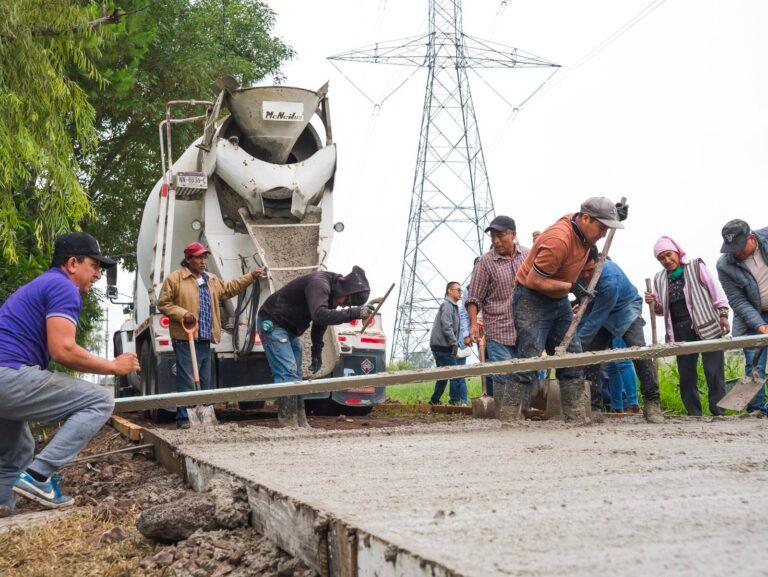 Imagen: Tepeji impulsa obra vial con entrega de concreto para mejorar una calle